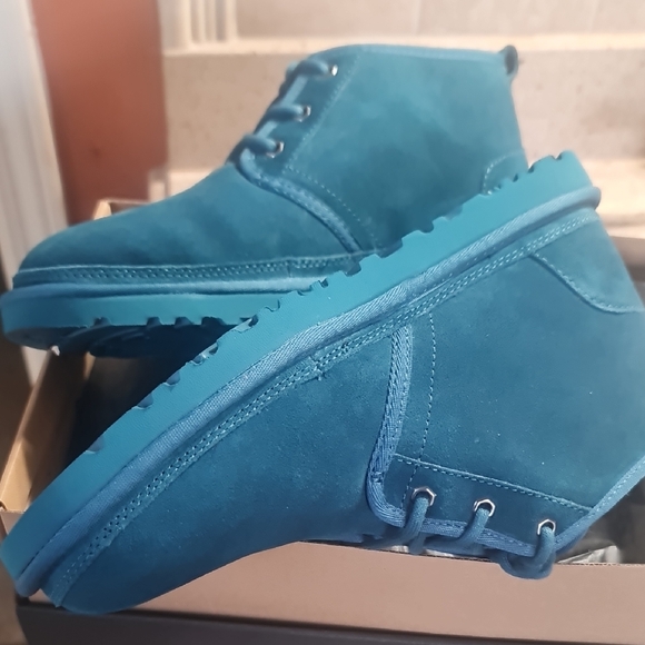 NIB UGG Men's M / 3236 Nuemel US 10 Chukka Suede Boots NEW NAVY 💙💚 - Picture 8 of 15